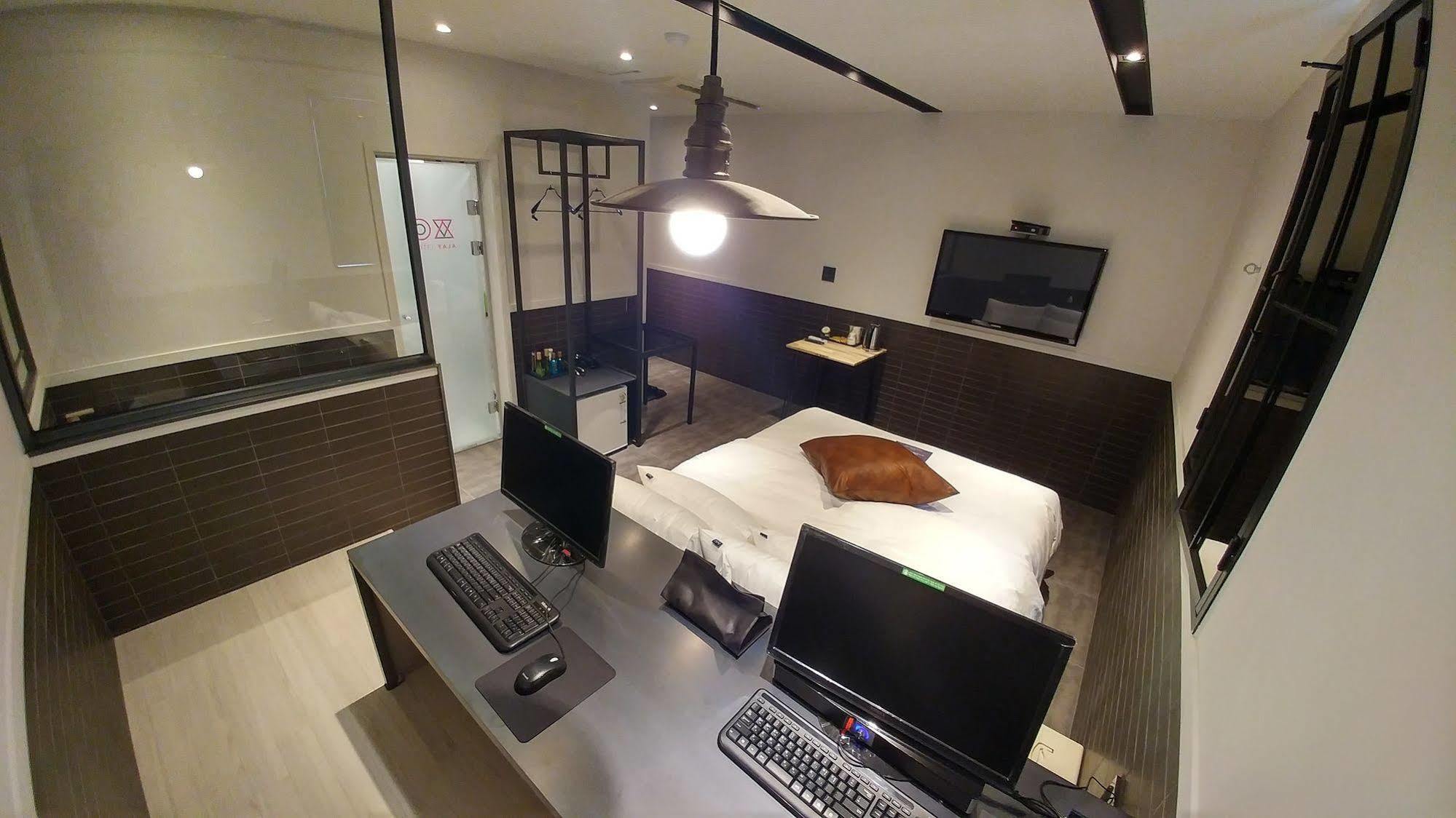 Siheung Hotel Yaja Jungwang מראה חיצוני תמונה