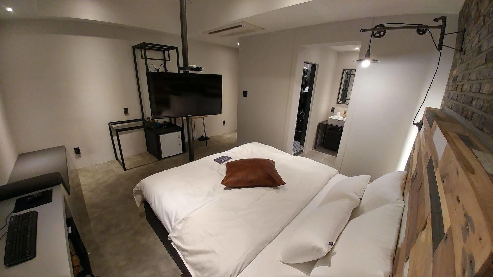 Siheung Hotel Yaja Jungwang מראה חיצוני תמונה