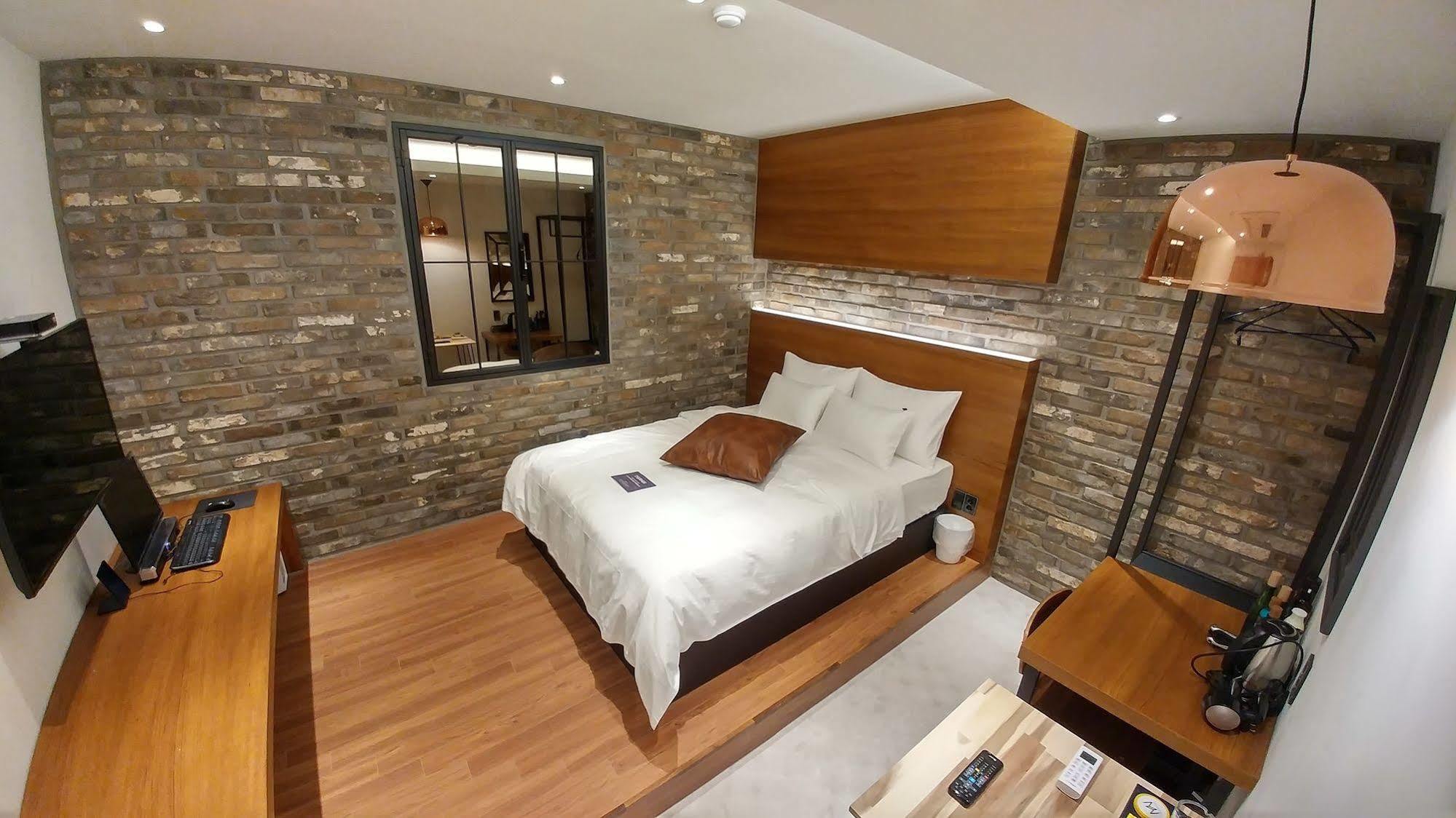 Siheung Hotel Yaja Jungwang מראה חיצוני תמונה
